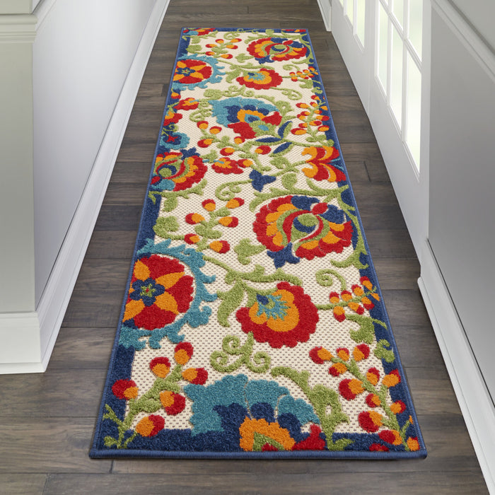 6' Green And Ivory Indoor Outdoor Area Rug
