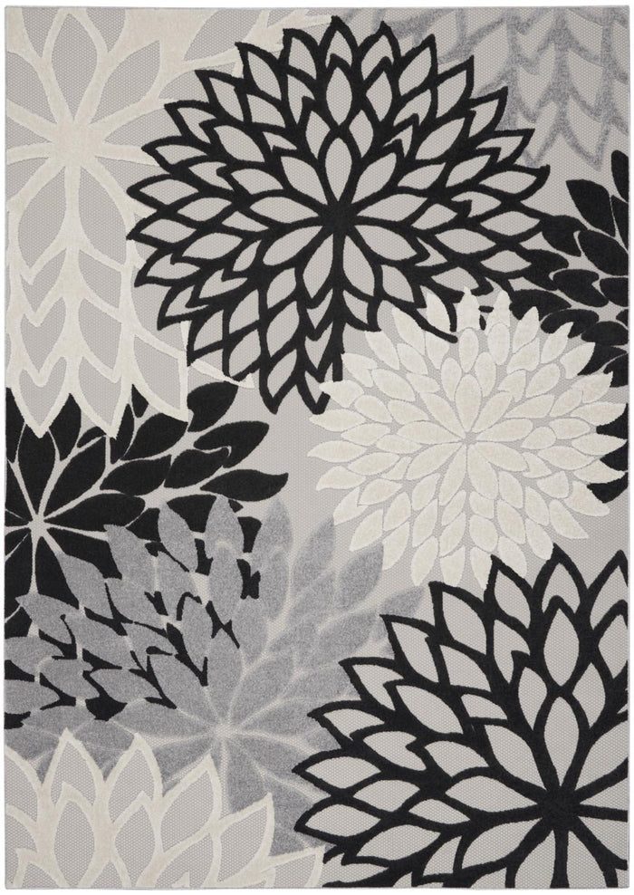 7' X 10' Black And White Handmade Indoor Outdoor Area Rug