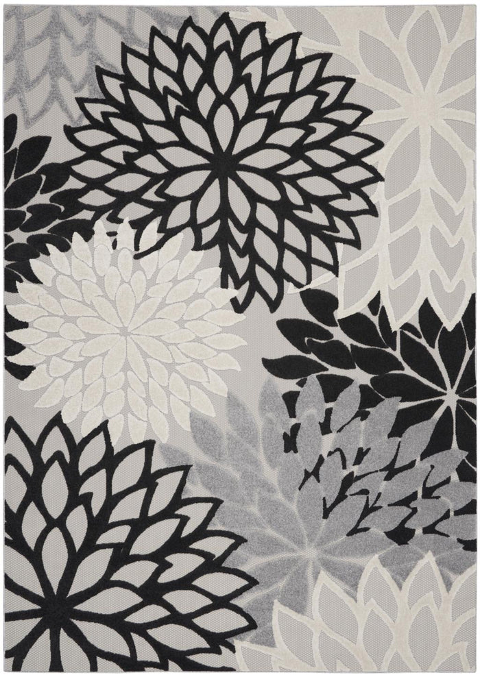 7' X 10' Black And White Handmade Indoor Outdoor Area Rug