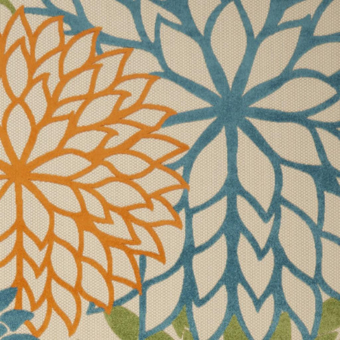 7' X 10' Ivory And Blue Floral Indoor Outdoor Area Rug