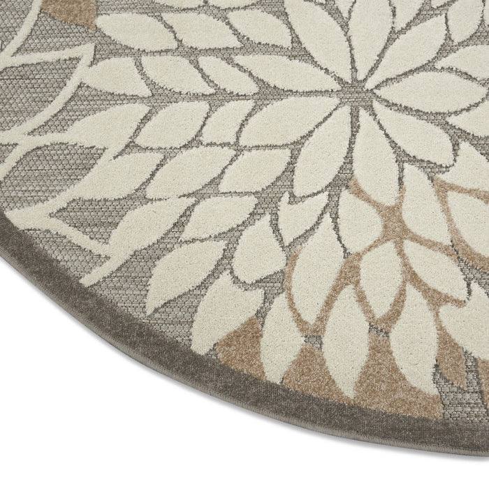 8' Gray And Ivory Round Indoor Outdoor Area Rug