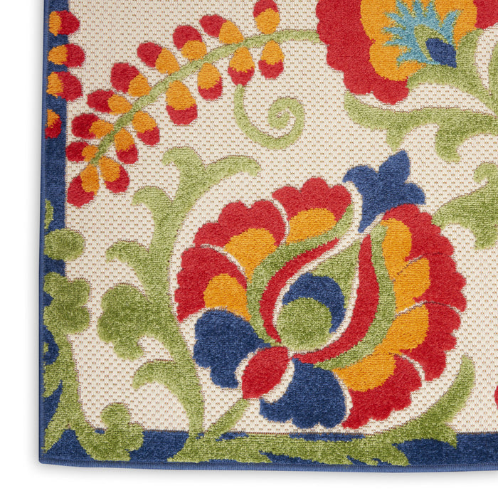 8' Green And Ivory Indoor Outdoor Area Rug