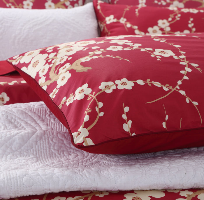 Custom Red Plum Blossom Floral Bedding Set Oriental Chinese Style Duvet Cover Set With Solid Red Bed Sheet