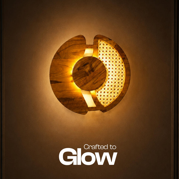 Eclipse Rattan Wall Lamp