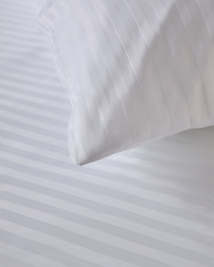 Ξενοδοχειακό Βαμβακοσατέν Σεντόνι Flat  με Ρίγα 1cm Sevenstars
