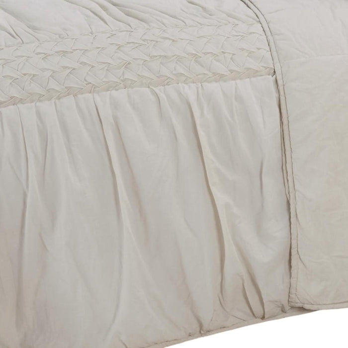 Ivory Geometric Quilt