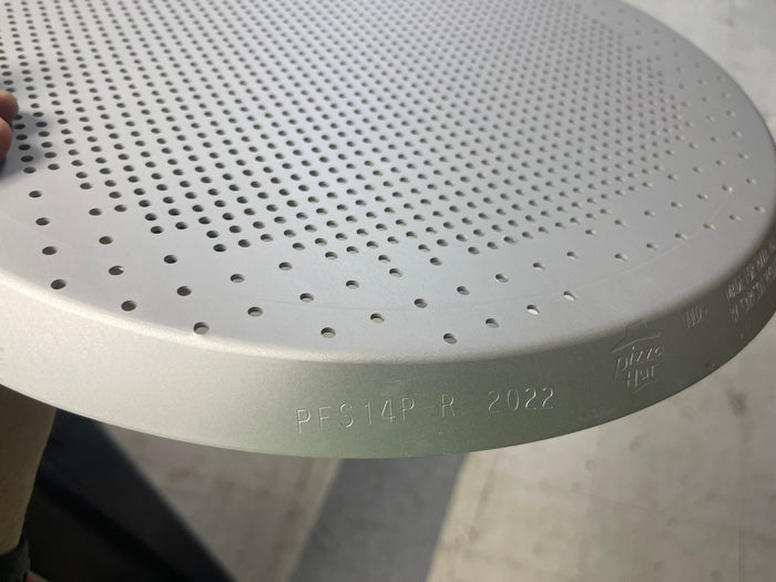 New 15" Carlson Large Perforated Pizza Hut Pizza Pan - Falcon Restaurant Supply - 4