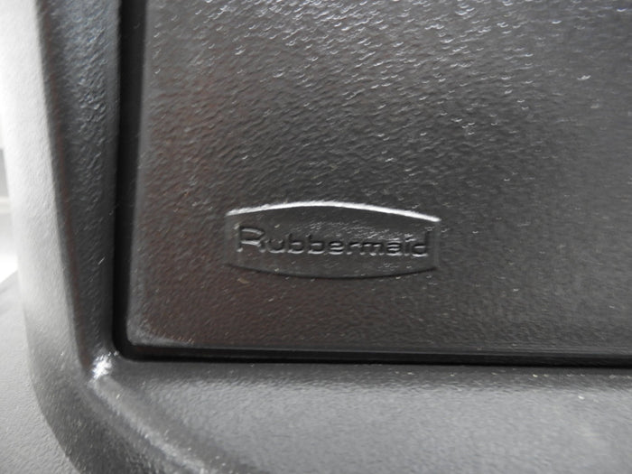 New 2647 - 88 BRUTE Commercial Dome Top Lid for 2643 Waste Trash Can Containers - Falcon Restaurant Supply - 4