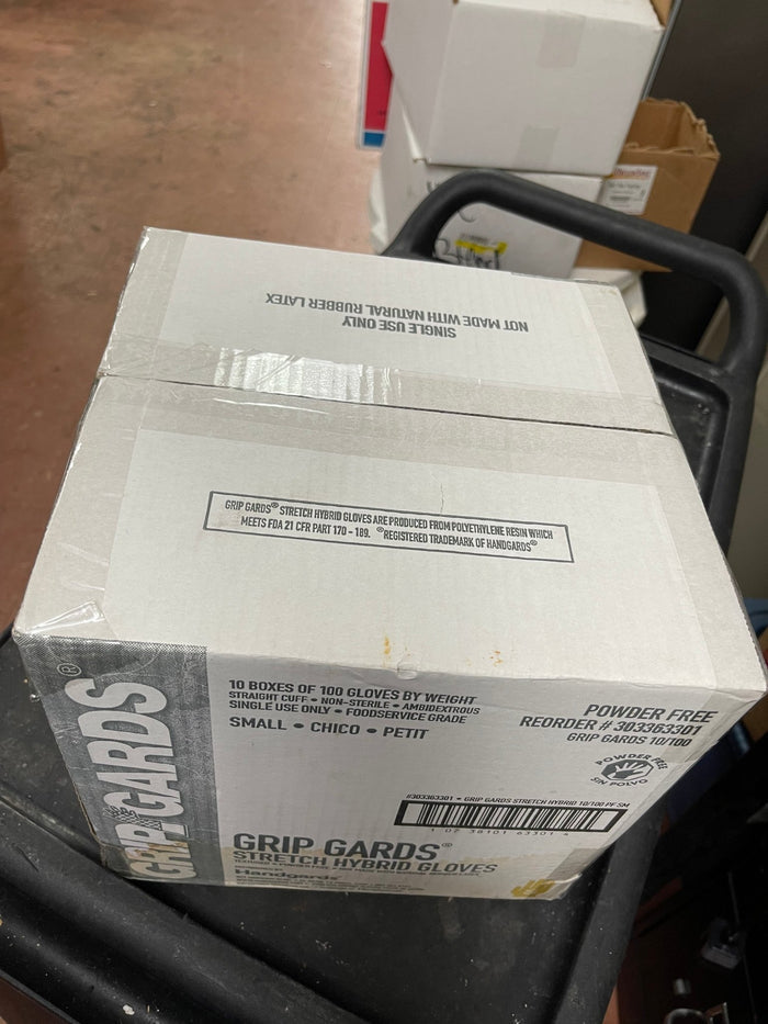 New Grip Gards Gloves Stretch Clear Small, PK1000 Case - Falcon Restaurant Supply - 2