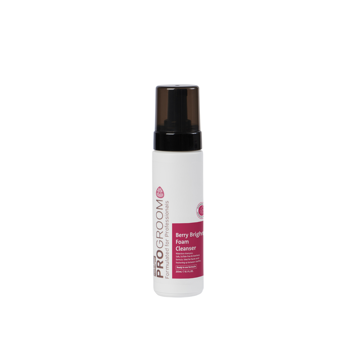 ProGroom Berry Bright Foam Cleanser pump bottle, 200ml