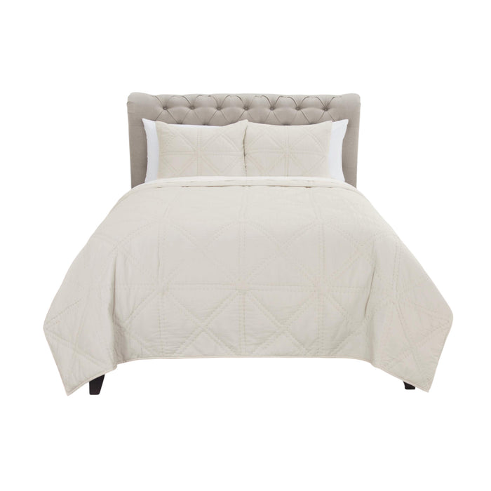 Set of Three Ivory Geometric Queen Quilt