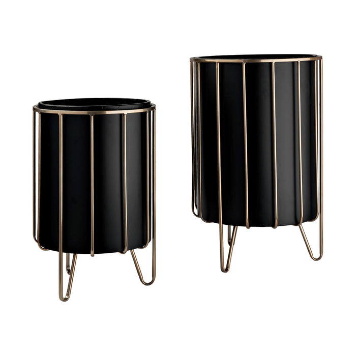 Set of Two Black Metal 20 Ounce Round Pot Planters
