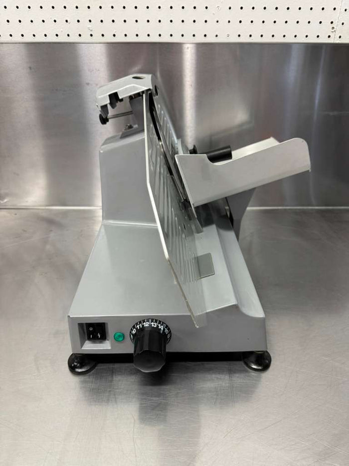 Used 10" Chef's Choice 667 Electric Manual Deli Meat Slicer 120V - Falcon Restaurant Supply - 3