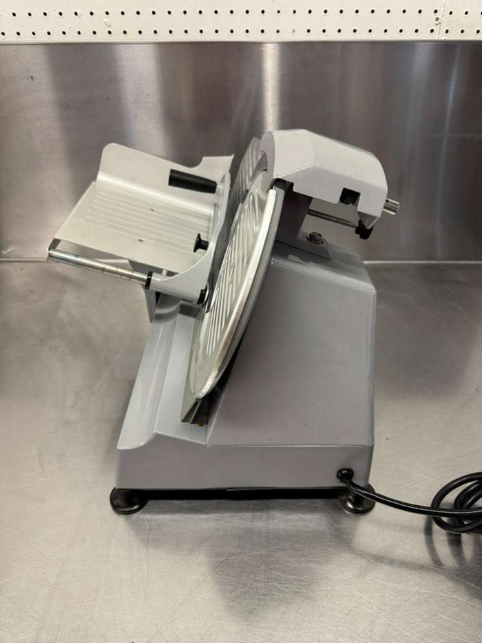 Used 10" Chef's Choice 667 Electric Manual Deli Meat Slicer 120V - Falcon Restaurant Supply - 4