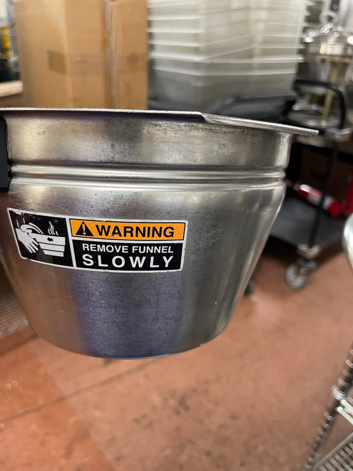 Used Bunn 32643.0000 Stainless Steel Smart Coffee Brewer Funnel - Falcon Restaurant Supply - 1