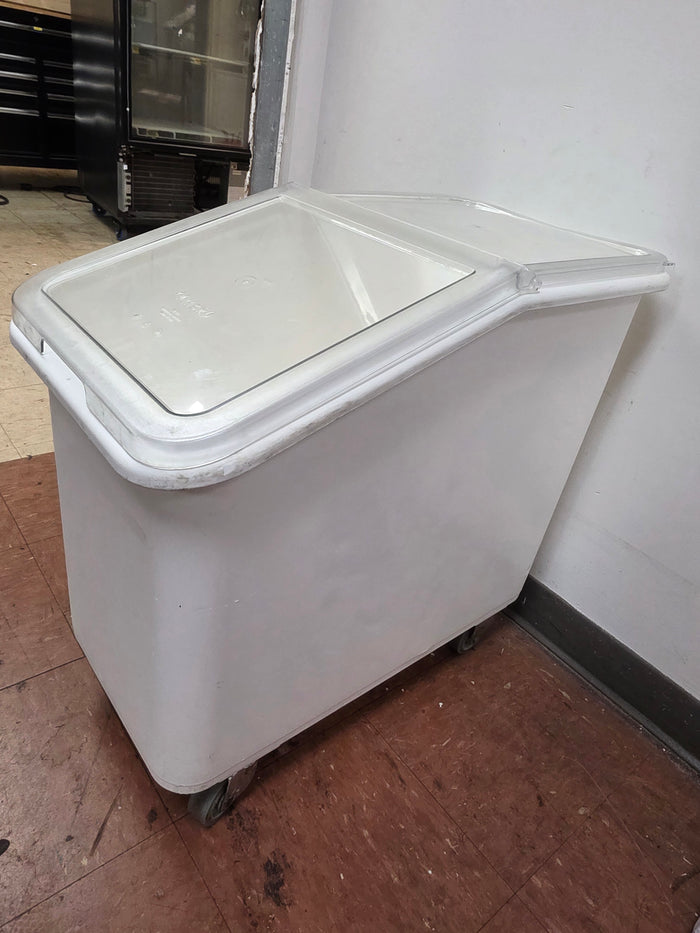 Used Cambro IBS-27 Ingredients Bin on Casters 27 Gallon Capacity - BB