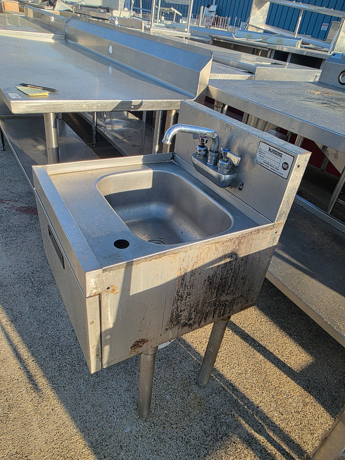 Used Krowne 18"X 19"X 30" 1 Compartment Sink with Faucet - SS361