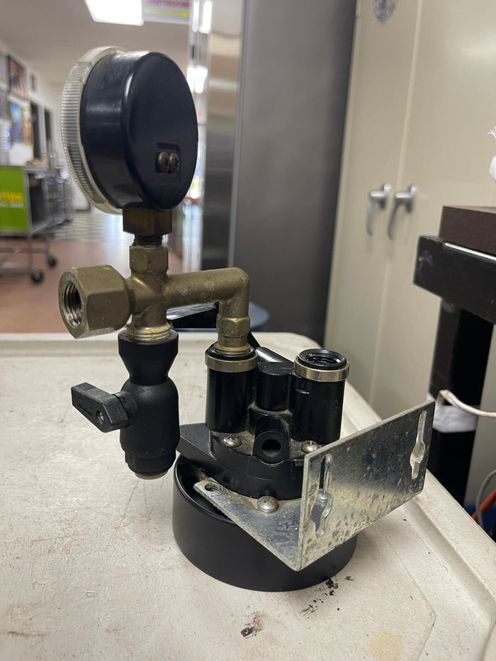 Used Scotsman Everpure 3078 - 69 Ice Machine Water Filter Housing - Falcon Restaurant Supply - 3