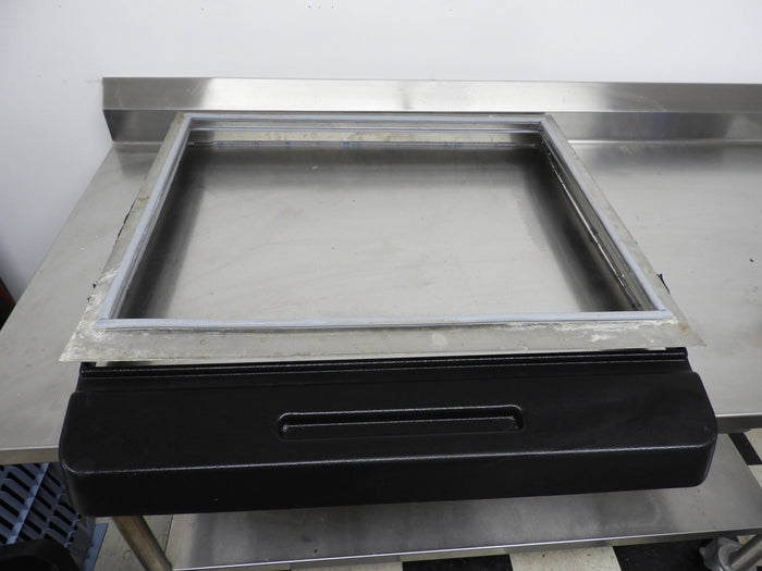 Used Soda/Drink Fountain Machine Top Lid for Ice Maker 30"x31" - Falcon Restaurant Supply - 1