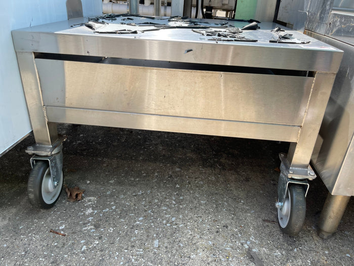 Used Stainless Steel Equipment Stand - SS73 - Falcon Restaurant Supply - 3