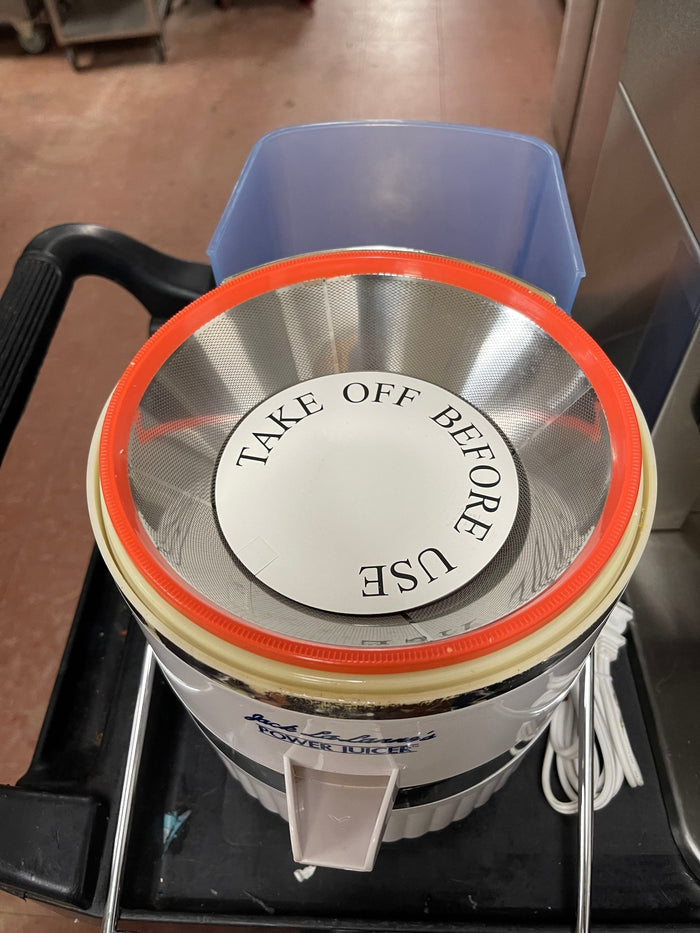 Used Tristar Jack LaLanne Centrifugal Deluxe Juice Extractor Machine 120V - Falcon Restaurant Supply - 2