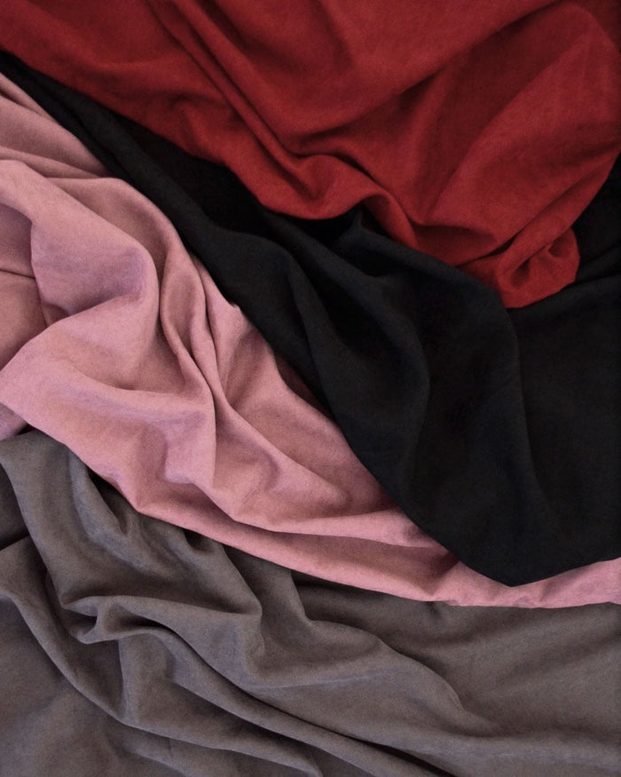 Μονόχρωμο Βελούδινο Ύφασμα Velvet Suede Φ300cm σε 4 Αποχρώσεις